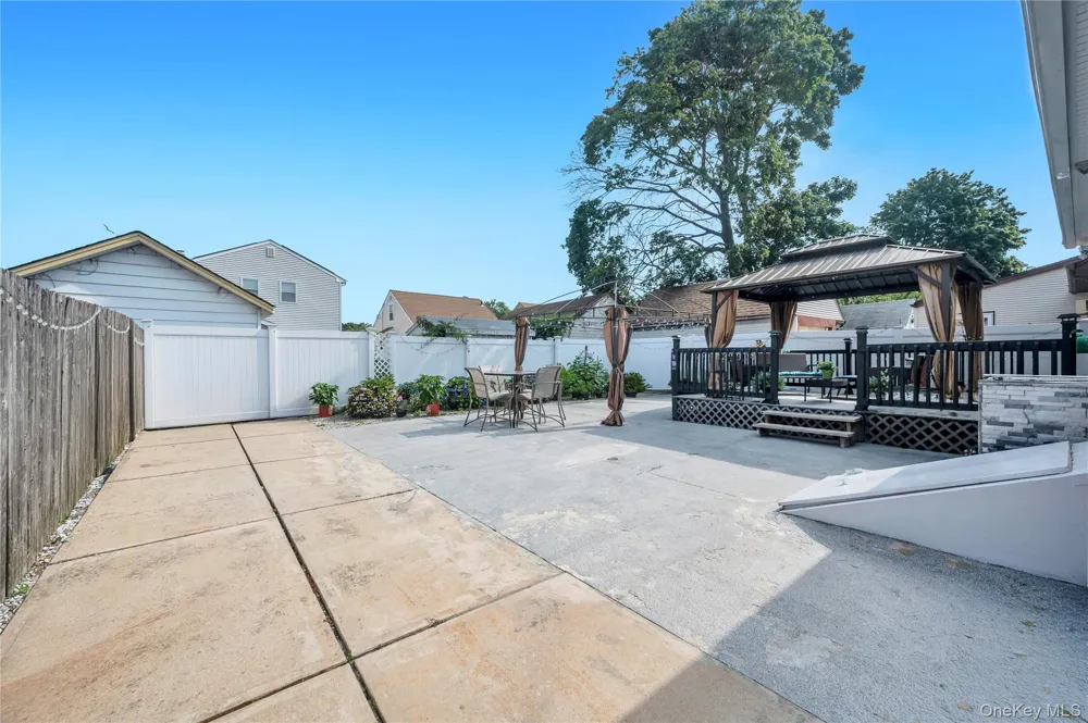 717 William Street Baldwin, NY 11510