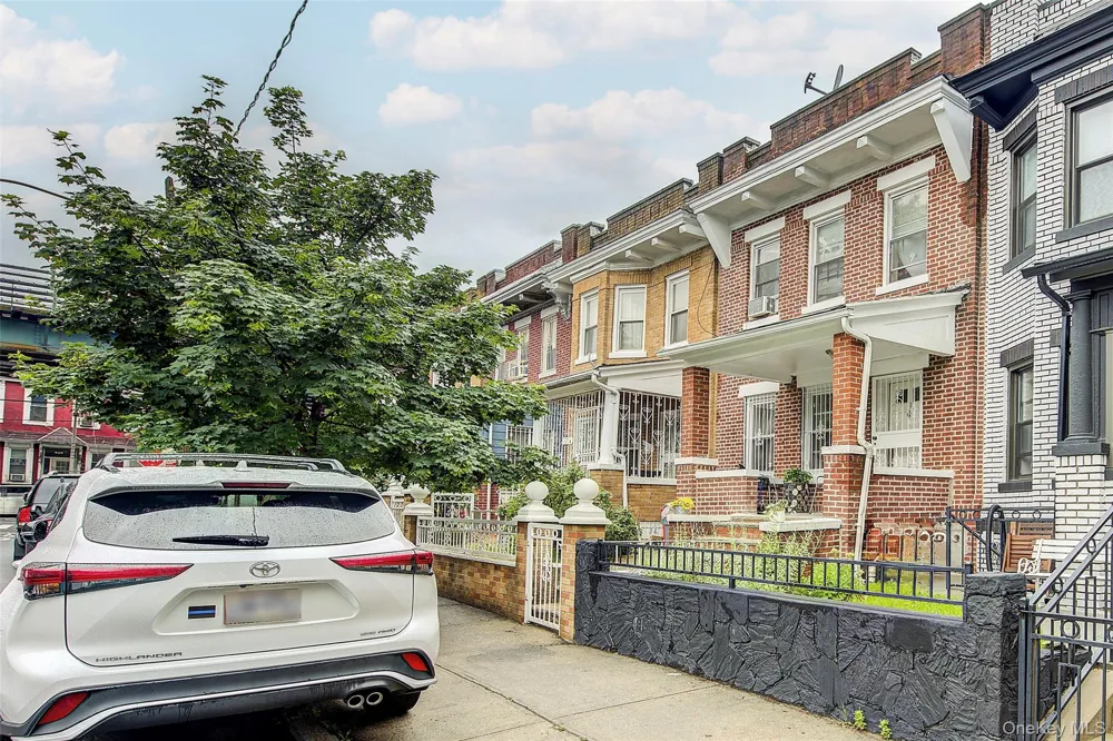 9 Adler Place Brooklyn, NY 11208