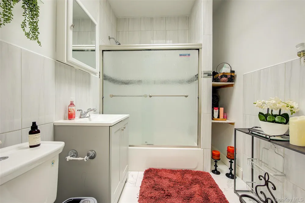9 Adler Place Brooklyn, NY 11208