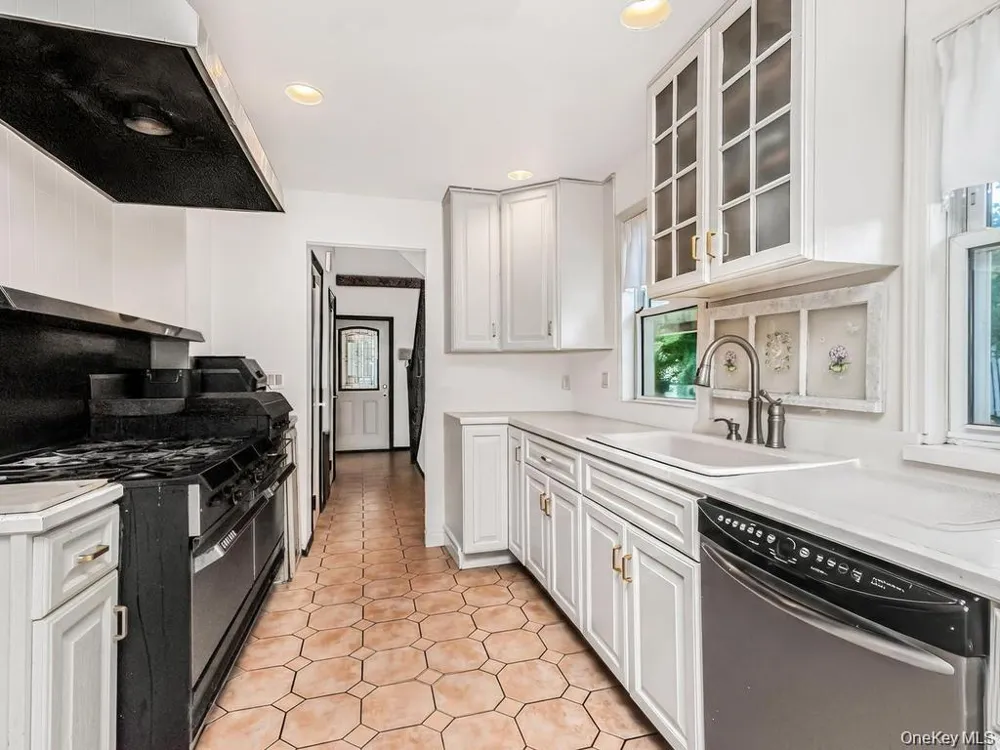 4 Depew Street Pleasantville, NY 10570