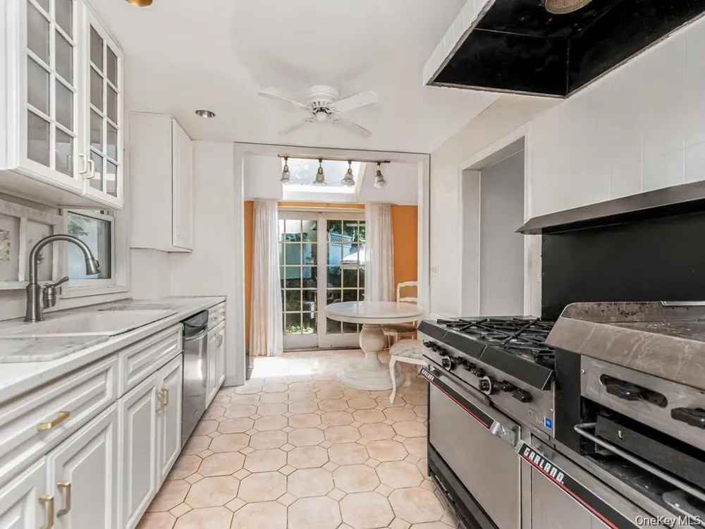 4 Depew Street Pleasantville, NY 10570