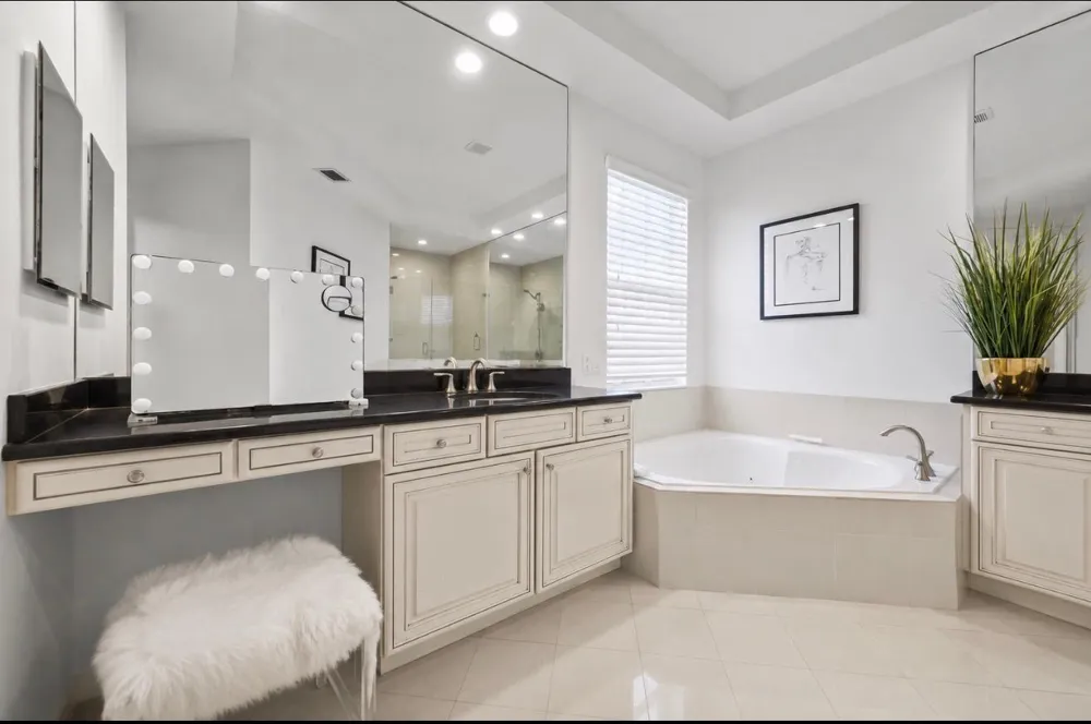 8861 Edgewater Place Parkland, FL 33076