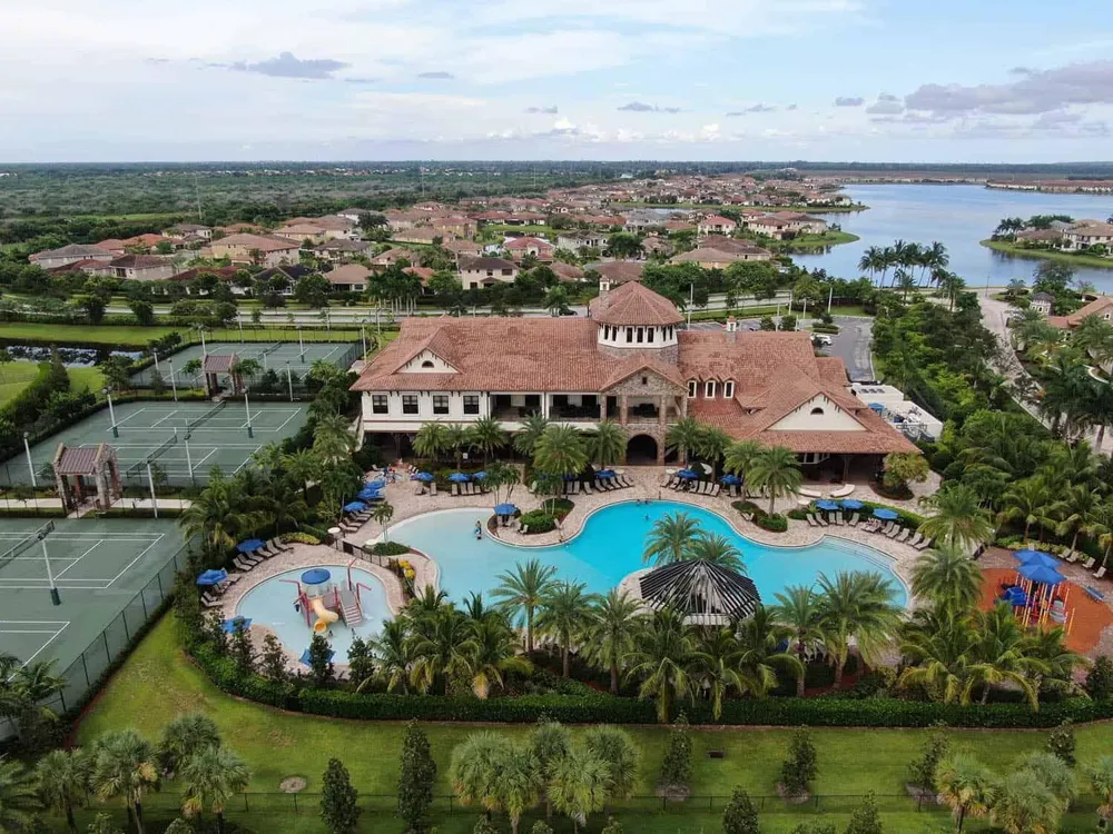 8861 Edgewater Place Parkland, FL 33076