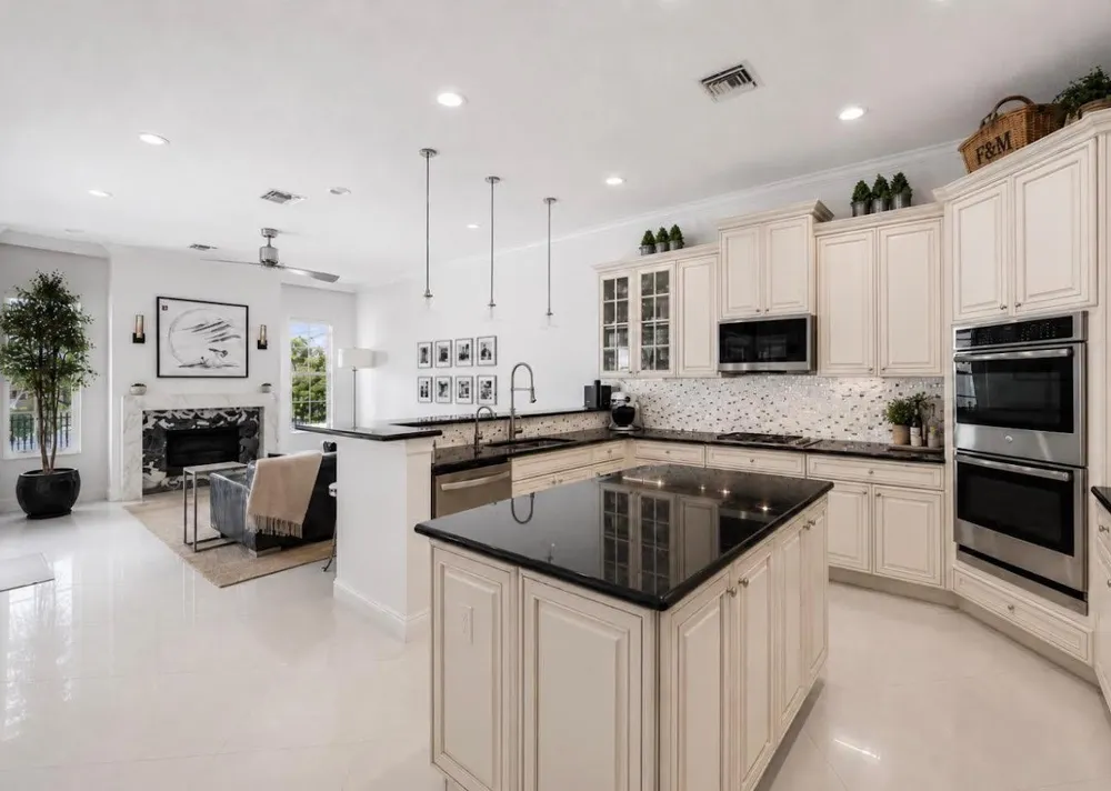 8861 Edgewater Place Parkland, FL 33076