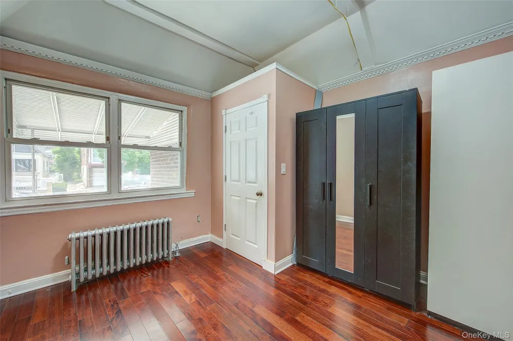2537 89th Street East Elmhurst, NY 11369