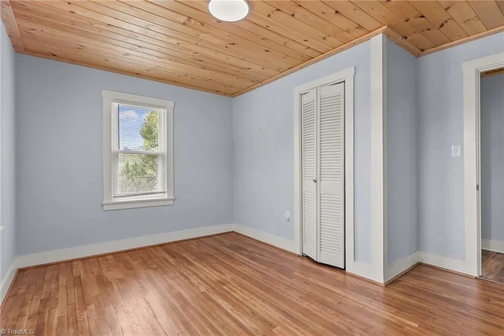 290 Riverview Drive Sparta, NC 28675