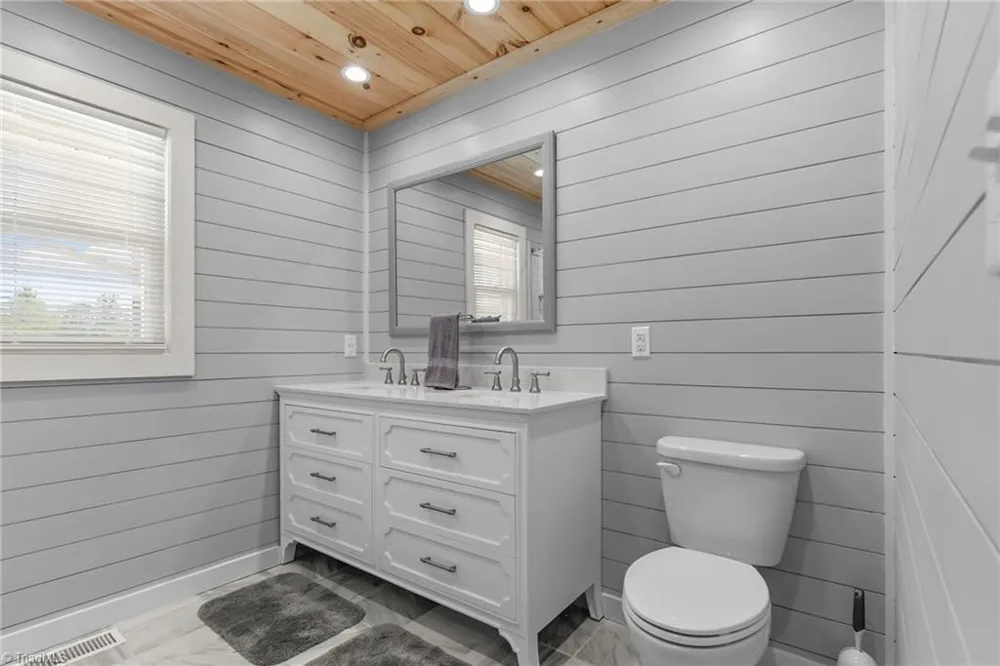 290 Riverview Drive Sparta, NC 28675