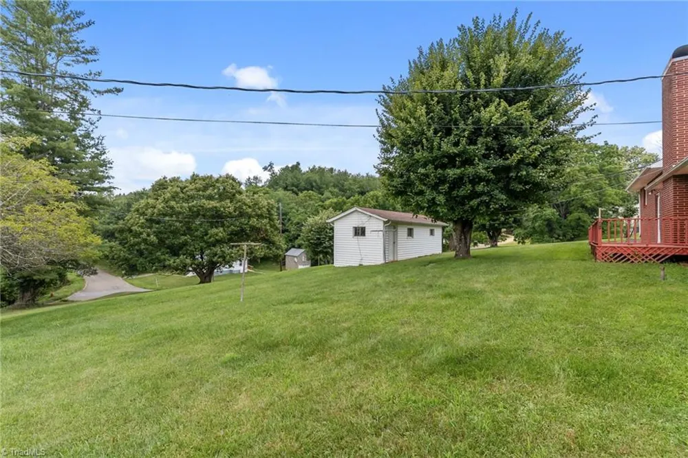 290 Riverview Drive Sparta, NC 28675