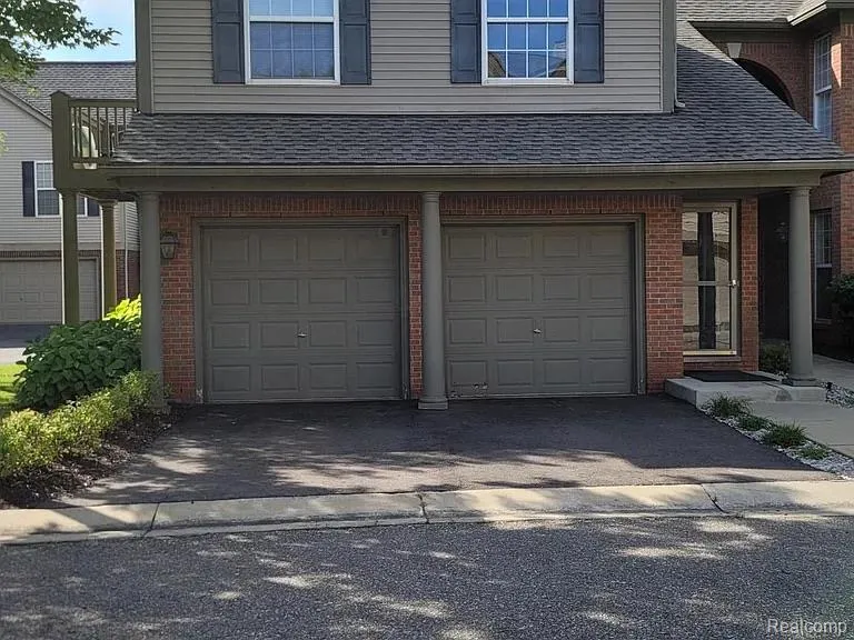 28530 Carlton Way Drive Novi City, MI 48377