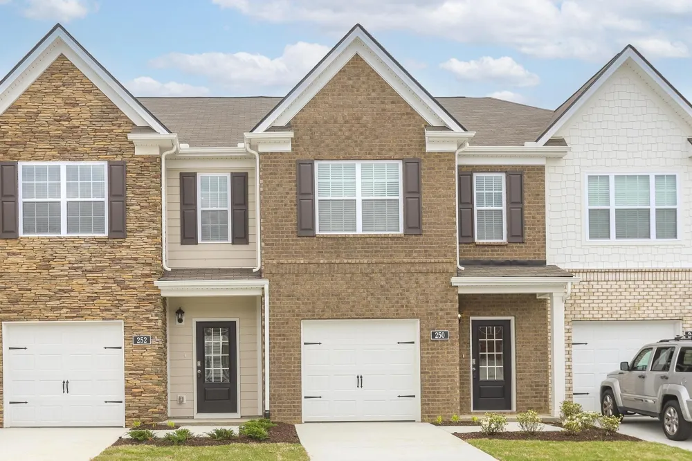 250 Hazel Ln Lebanon, TN 37087