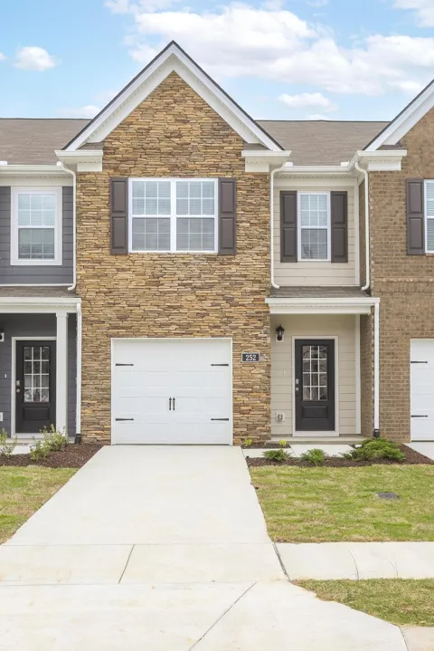 250 Hazel Ln