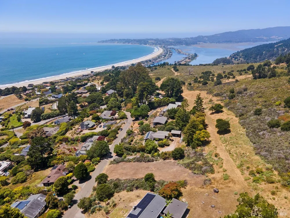 21 Avenida Las Baulinas Stinson Beach, CA 94970