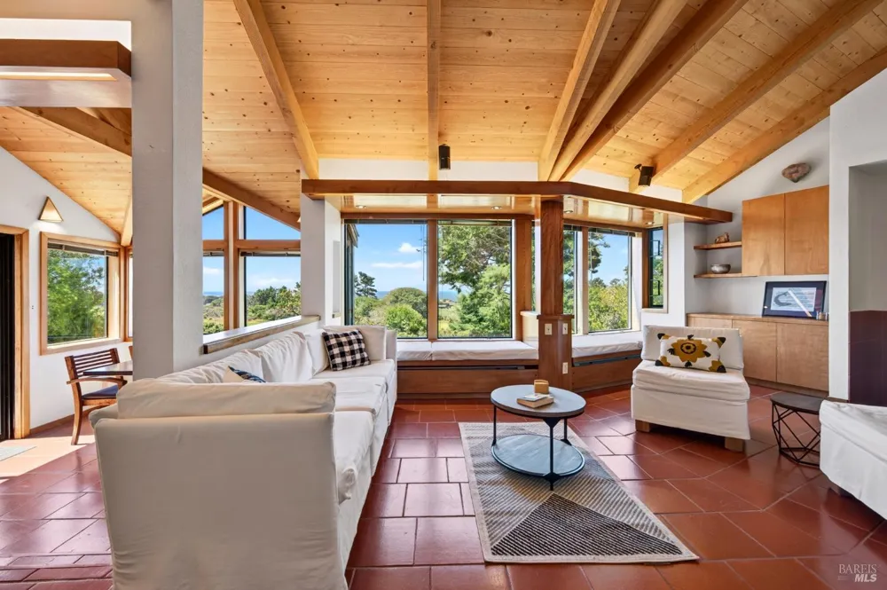 41289 Tallgrass The Sea Ranch, CA 95497