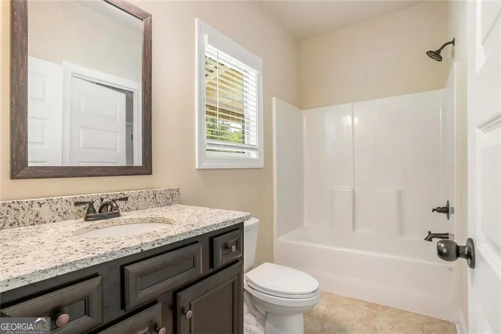 381 Homestead CIR Forsyth, GA 31029