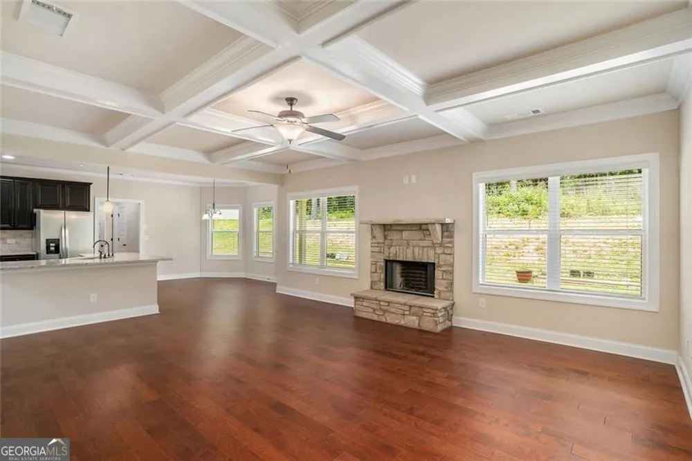 381 Homestead CIR Forsyth, GA 31029