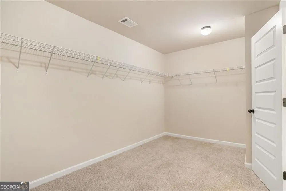 381 Homestead CIR Forsyth, GA 31029