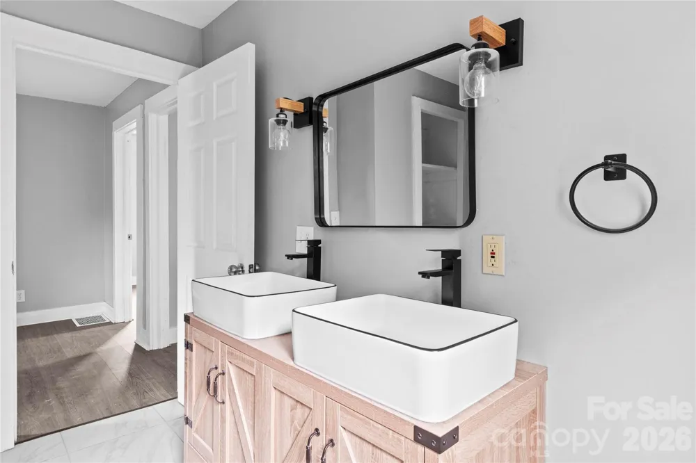 119 Osborne Street Jonesville, NC 28642
