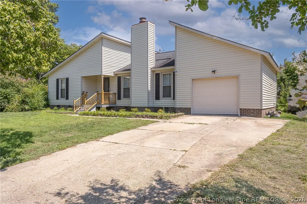 3391 Hawthorne Street Hope Mills, NC 28348