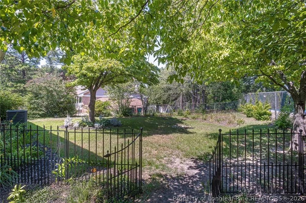 3391 Hawthorne Street Hope Mills, NC 28348