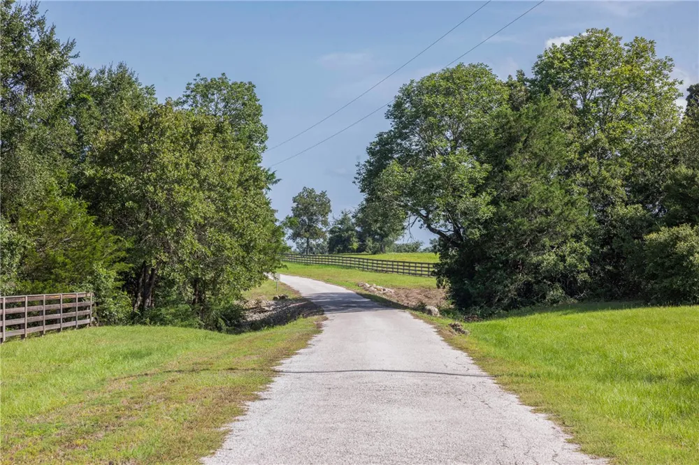 4845 County Road 119 Caldwell, TX 77836