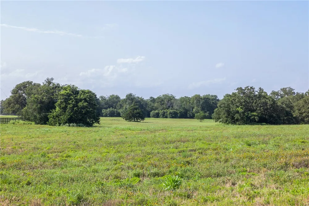 4845 County Road 119 Caldwell, TX 77836