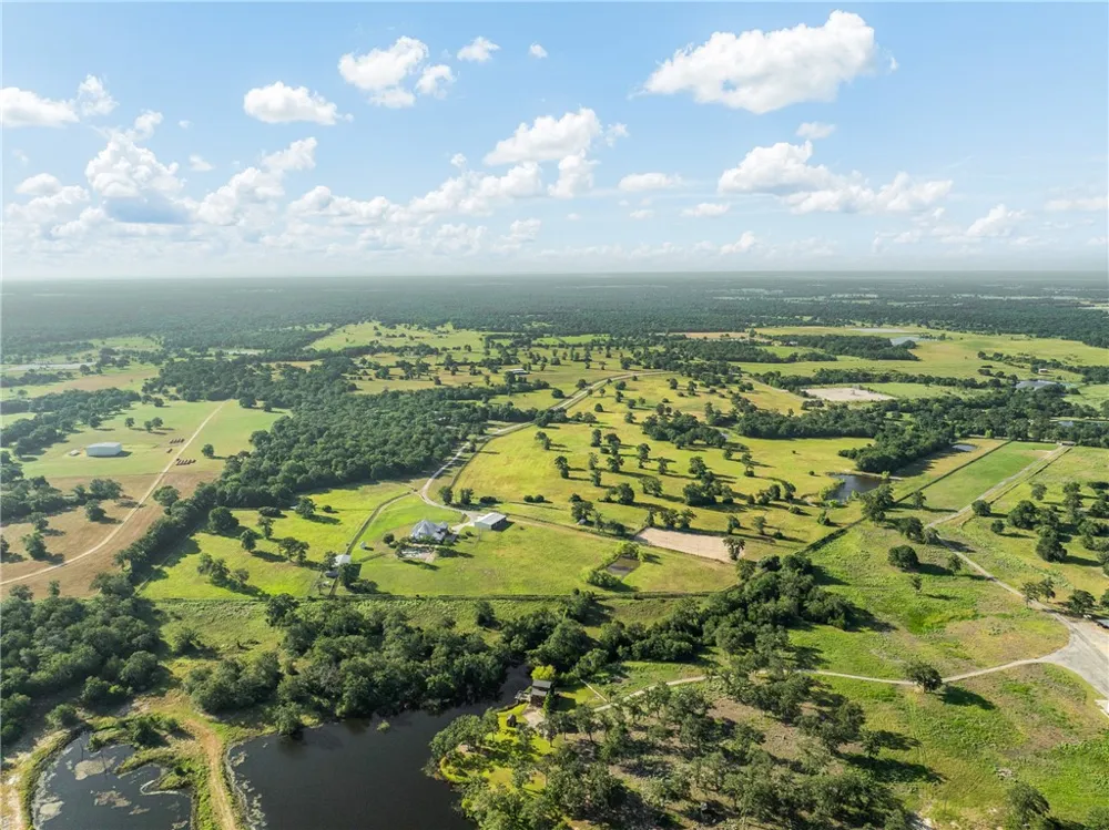 4845 County Road 119 Caldwell, TX 77836