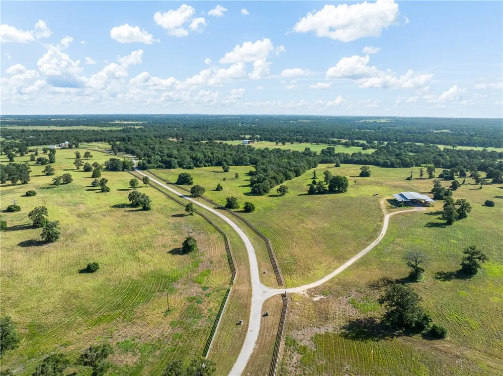 4845 County Road 119 Caldwell, TX 77836