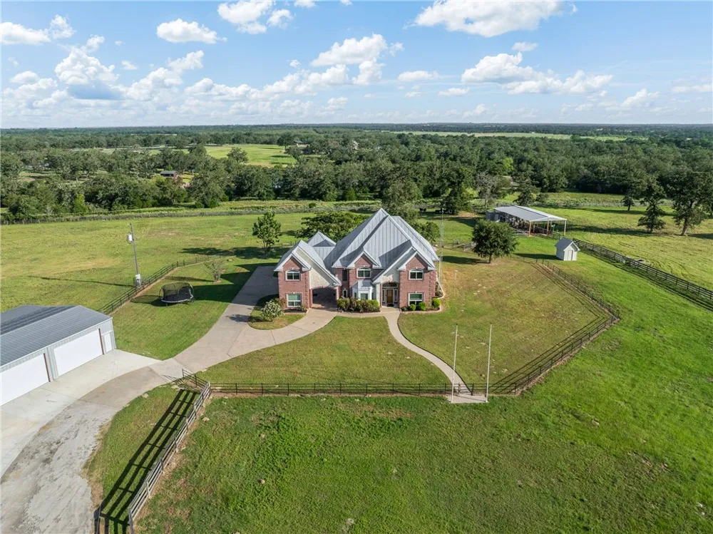 4845 County Road 119 Caldwell, TX 77836