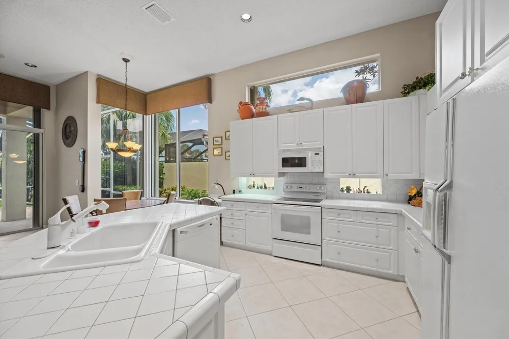 4674 HAZLETON LANE Lake Worth, FL 33449
