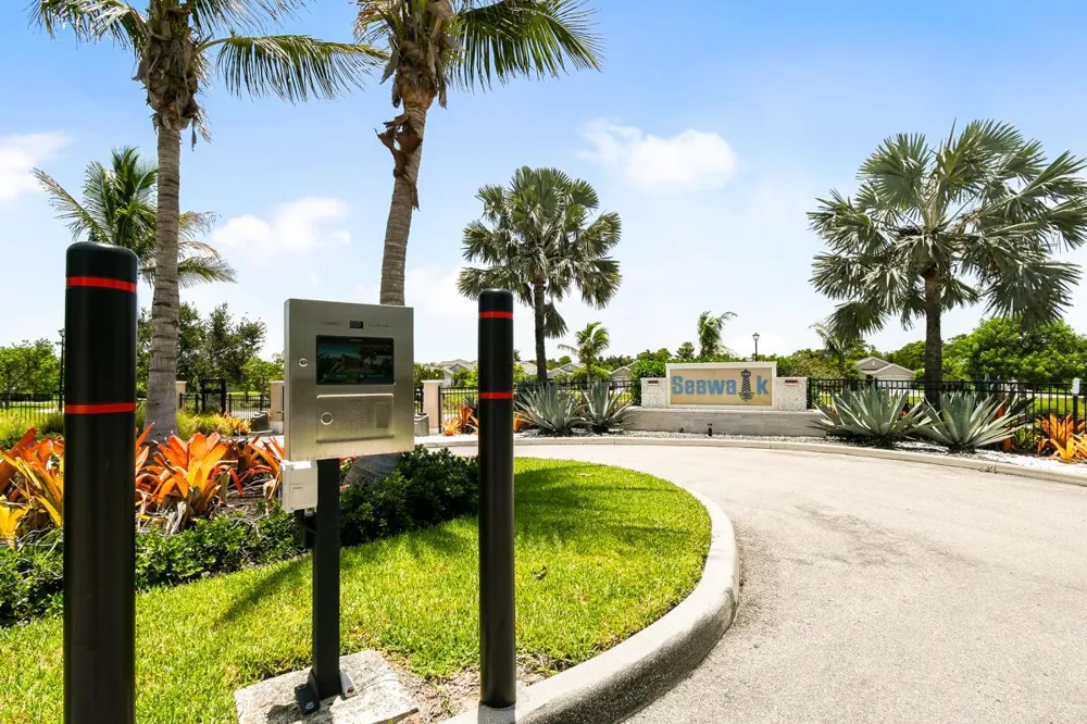 1693 NE White Pine Terrace Jensen Beach, FL 34957