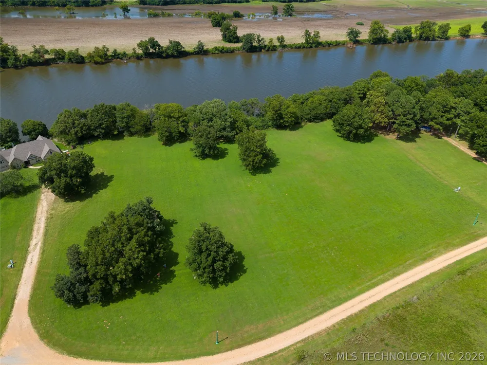 10 Galloway Bay Strang, OK 74367