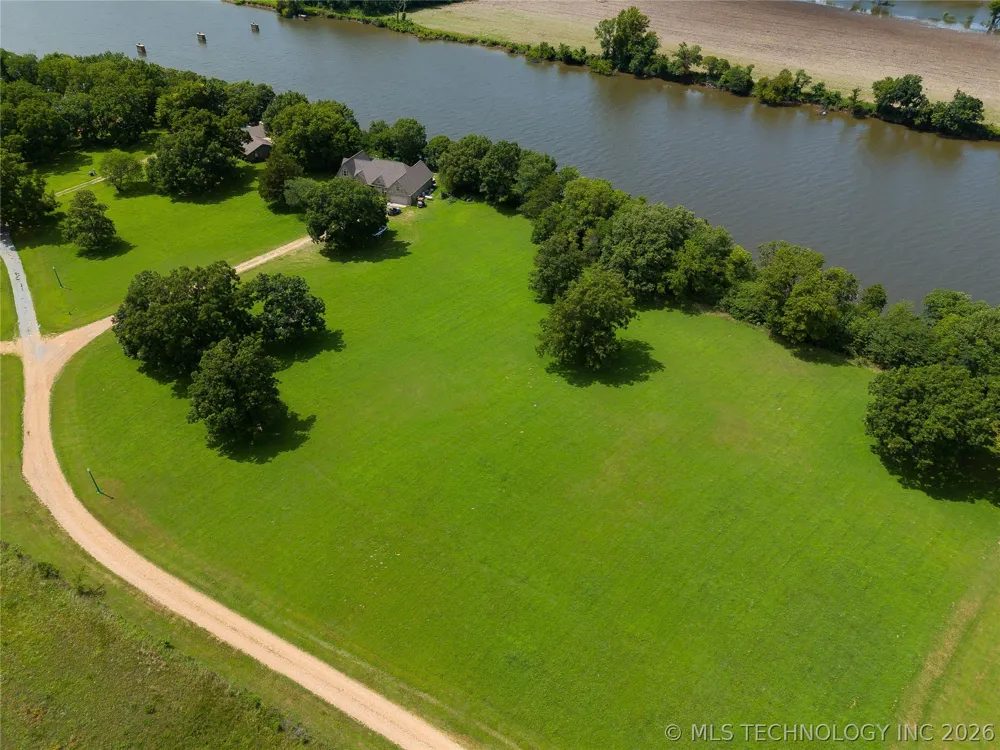 10 Galloway Bay Strang, OK 74367