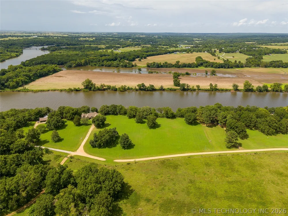 10 Galloway Bay Strang, OK 74367