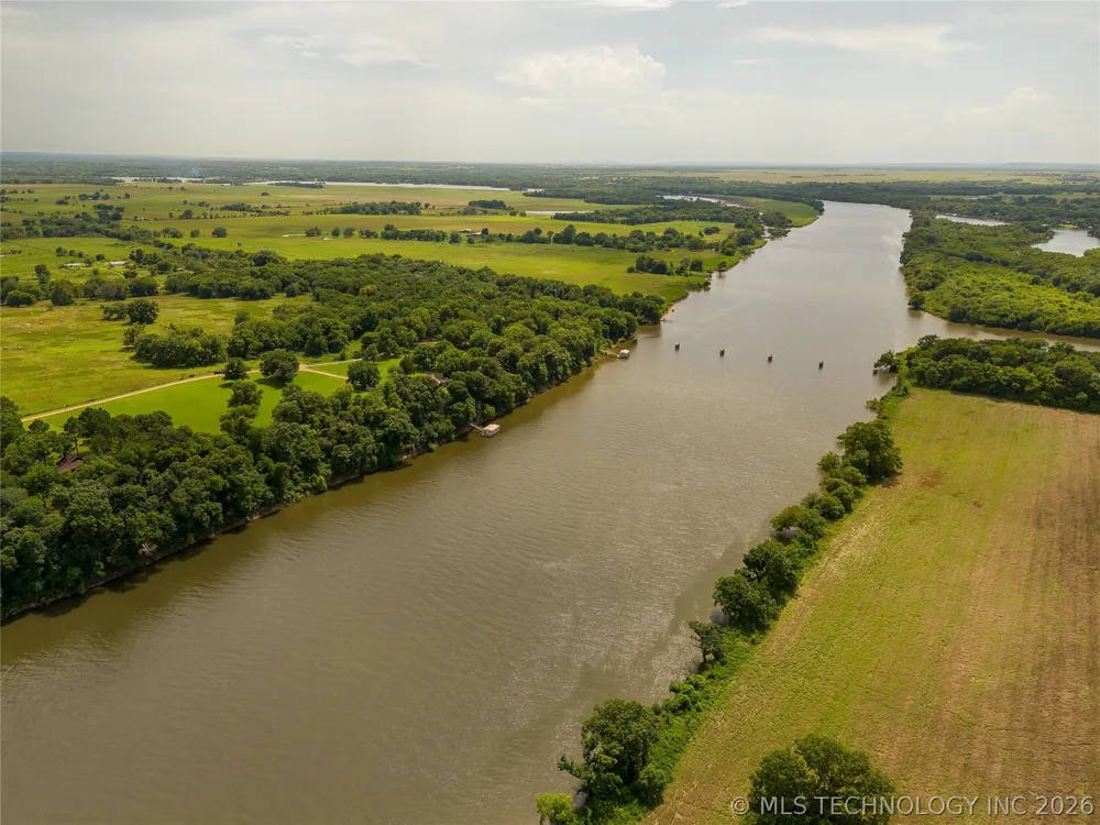 10 Galloway Bay Strang, OK 74367