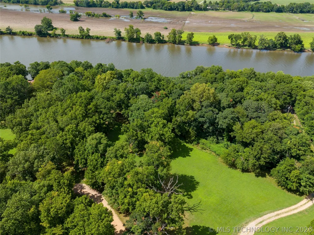 10 Galloway Bay Strang, OK 74367