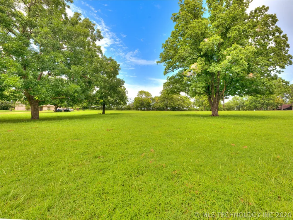10 Galloway Bay Strang, OK 74367