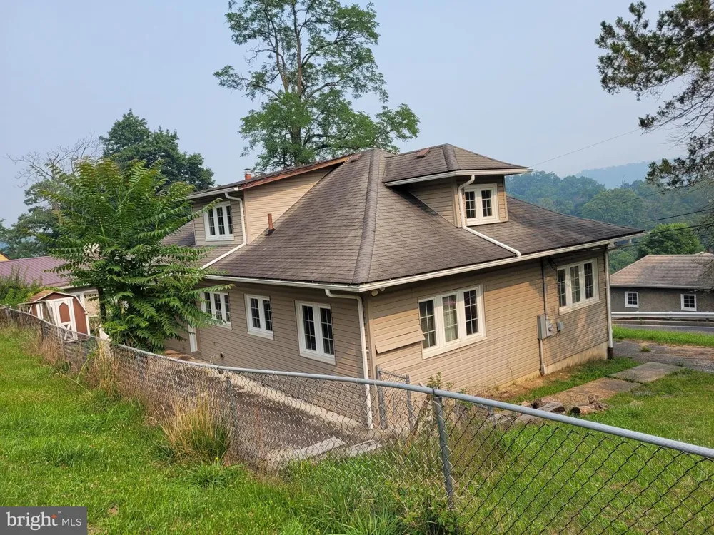 885 BRADDOCK ROAD Cumberland, MD 21502