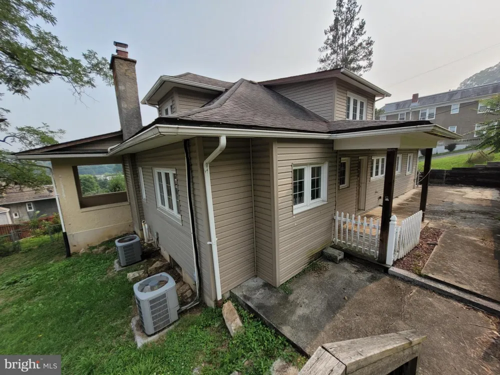 885 BRADDOCK ROAD Cumberland, MD 21502