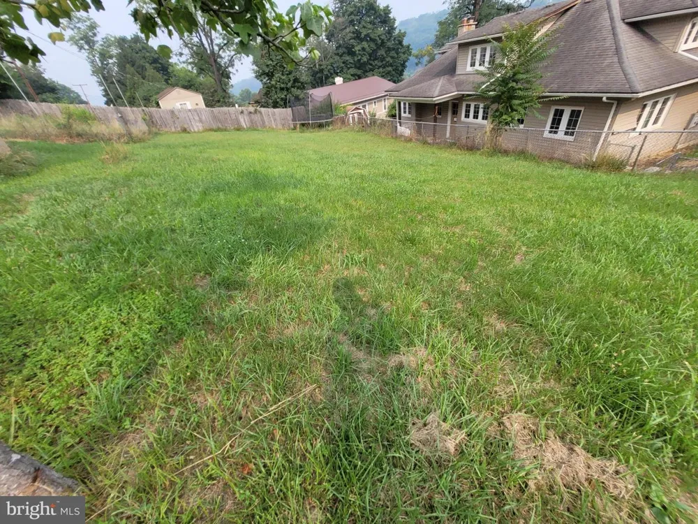 885 BRADDOCK ROAD Cumberland, MD 21502