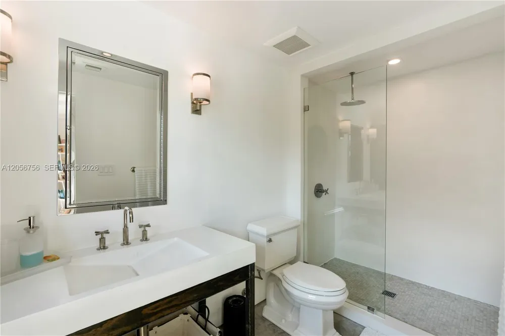 270 Island Dr Key Biscayne, FL 33149