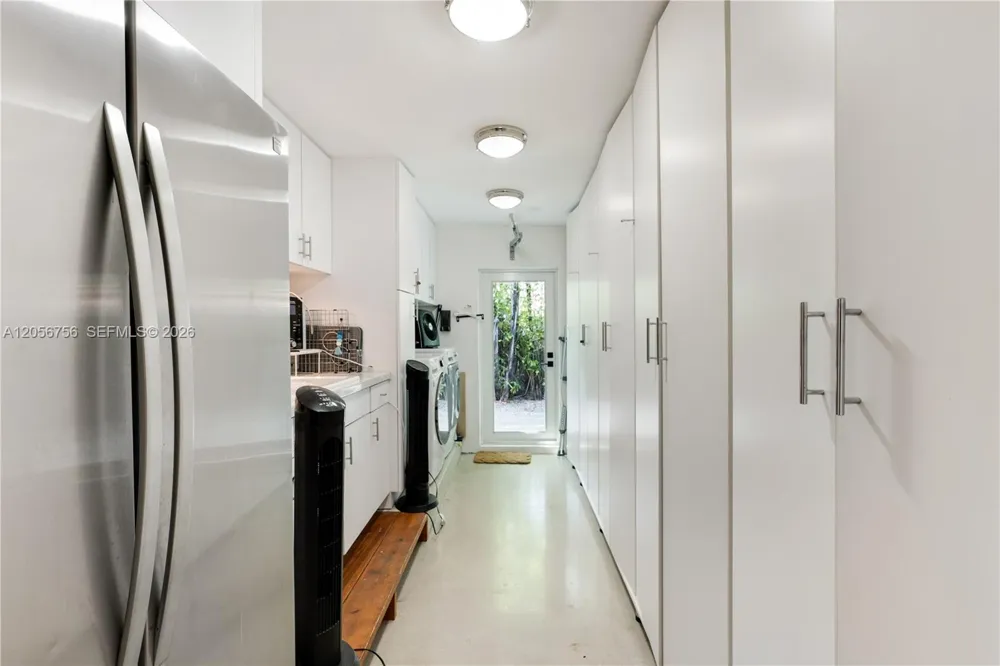 270 Island Dr Key Biscayne, FL 33149