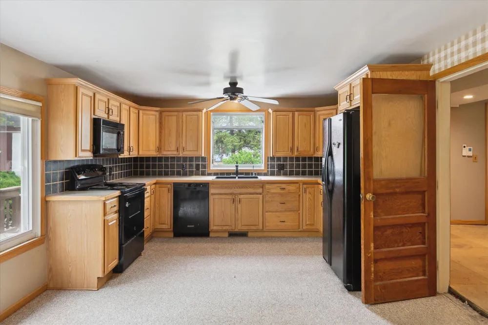 3650 Hogback Road Fowlerville, MI 48836