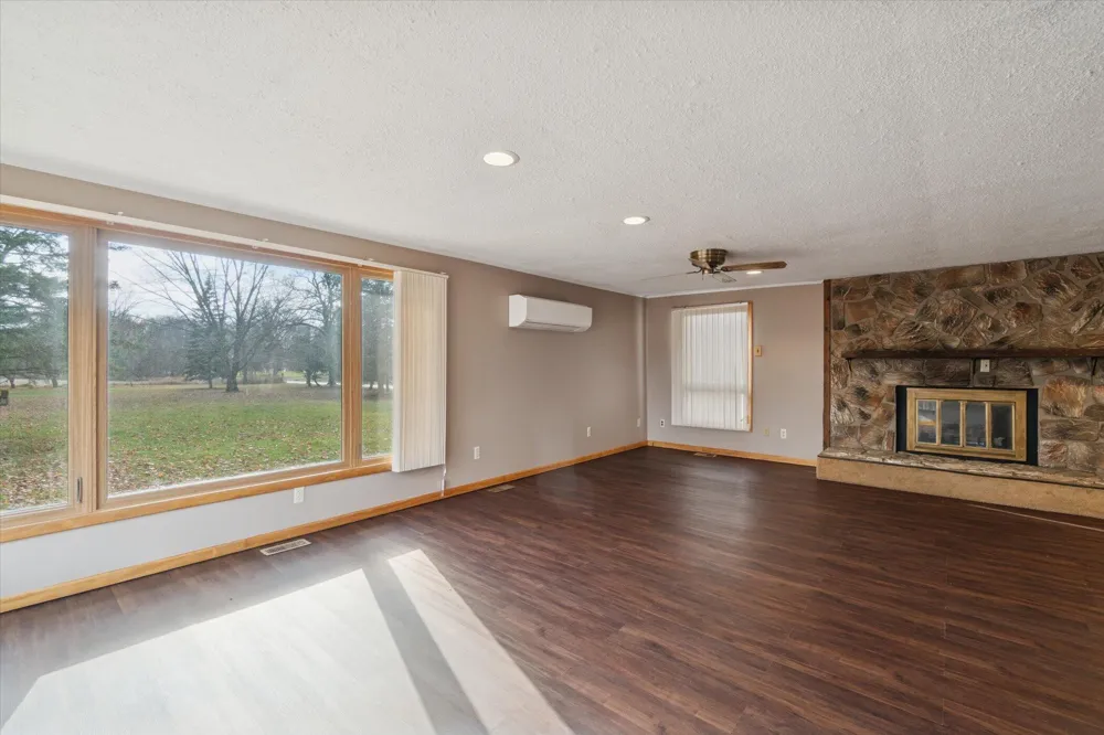 3650 Hogback Road Fowlerville, MI 48836