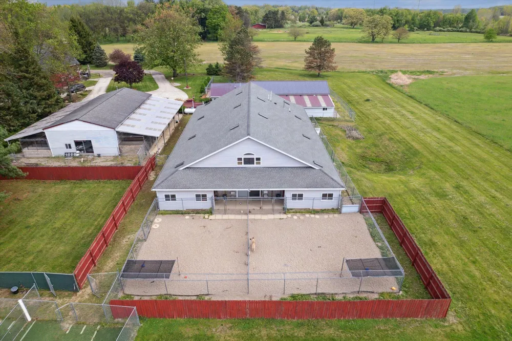 3650 Hogback Road Fowlerville, MI 48836