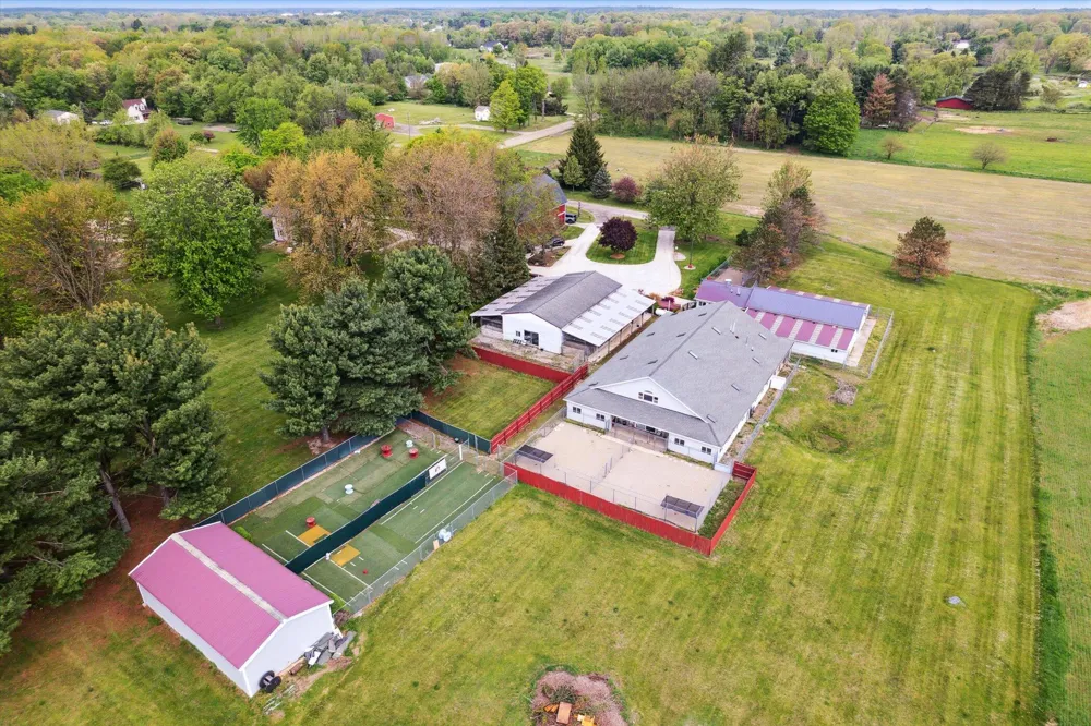 3650 Hogback Road Fowlerville, MI 48836