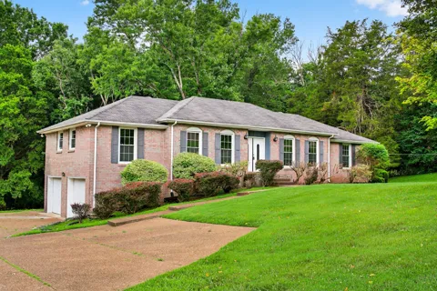 121 Caldwell Drive