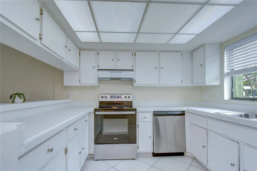 230 CYPRESS PLACE Oldsmar, FL 34677