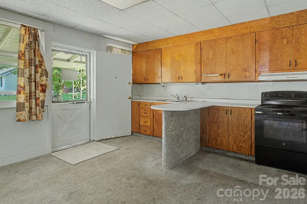 114 Old State Ten Road Black Mountain, NC 28711