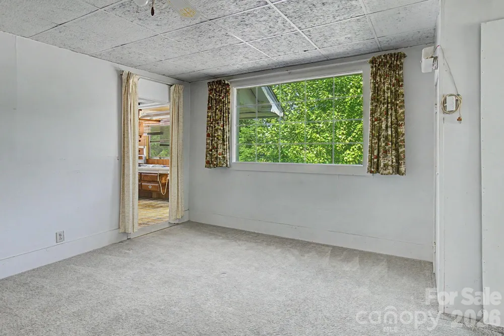 114 Old State Ten Road Black Mountain, NC 28711