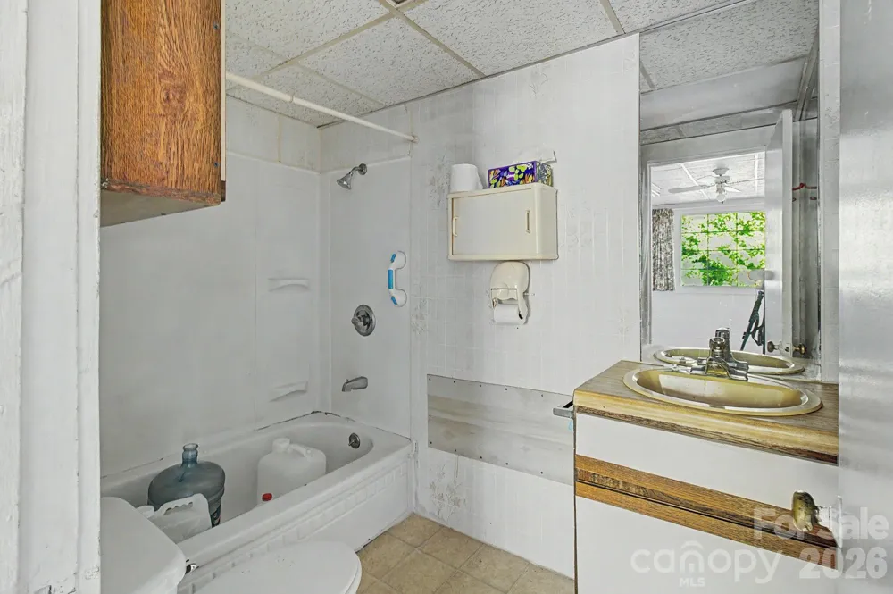 114 Old State Ten Road Black Mountain, NC 28711
